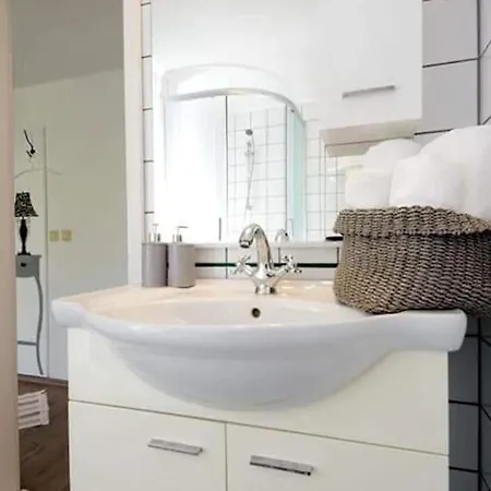 Blissful Bay - One Bedroom With Balcony