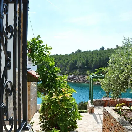 Blissful Bay - One Bedroom With Balcony Vrboska